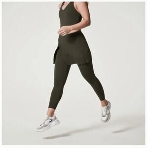 SPANX Booty Boost Skirt Around 7/8 Leggings Size Medium Olive Green Workout